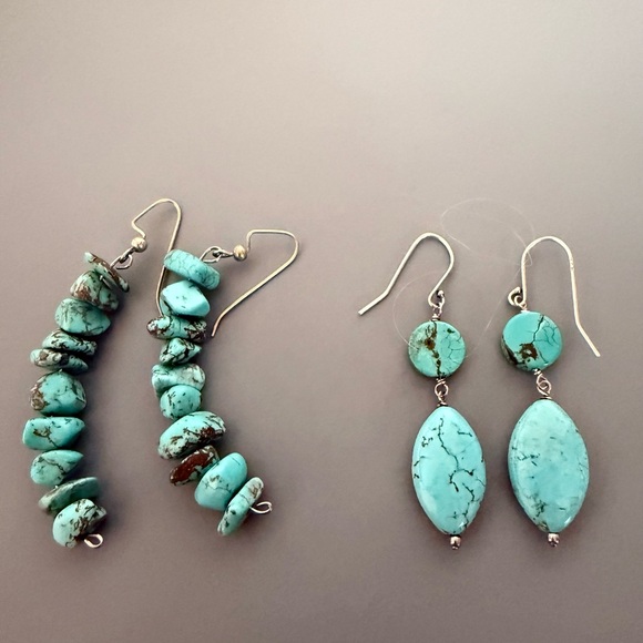 Chic Turquoise Howlite Gemstone Dangle Earrings Lot of 2 - Picture 3 of 3